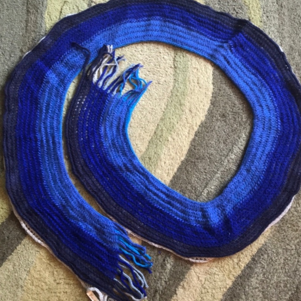 NWT Collection XIIX blue knitted scarf